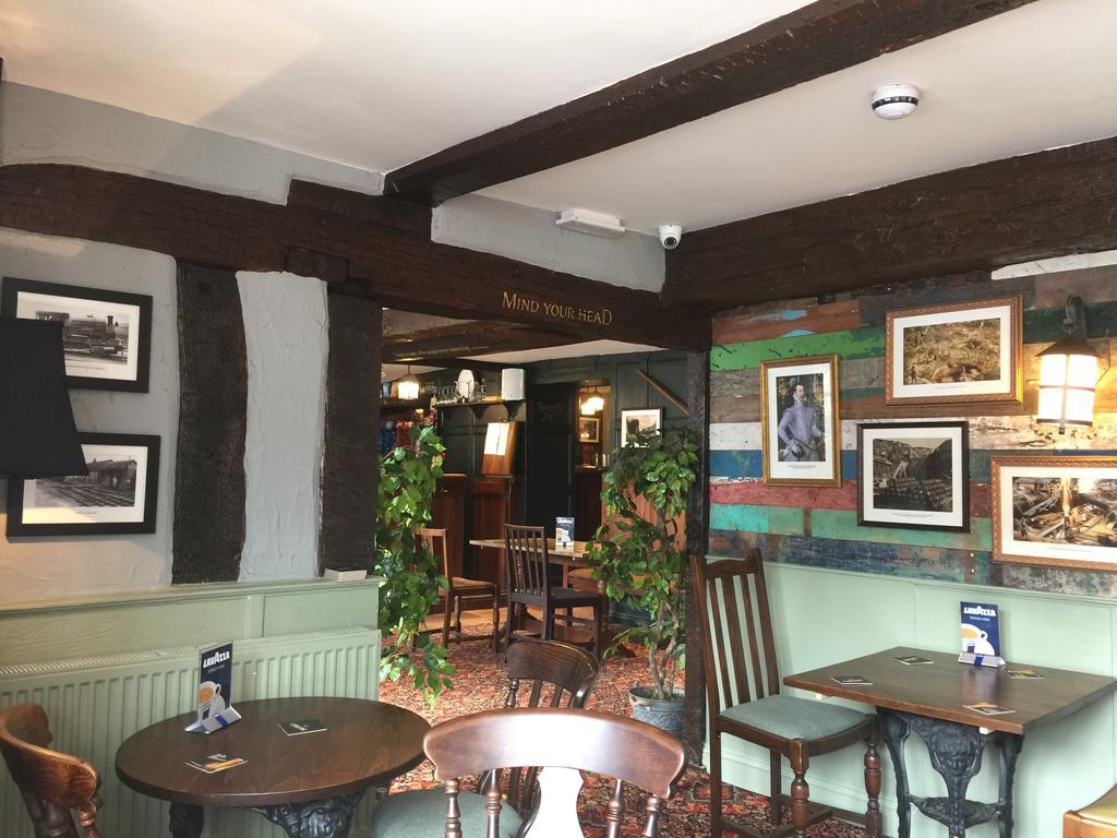 The Talbot Hotel Cleobury Mortimer Exterior photo